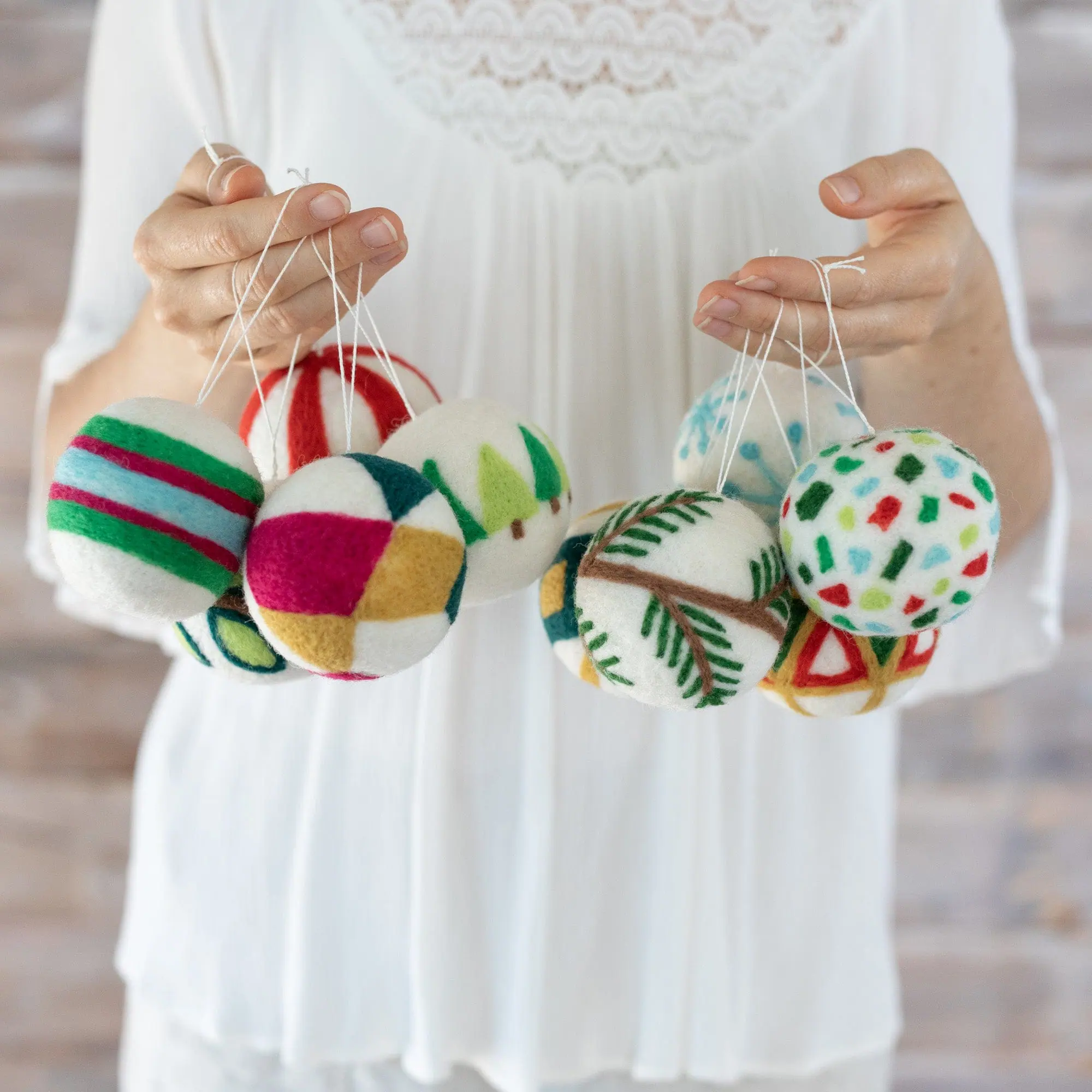 Felted Sky - Christmas Ornament Party Needle Felting Kit - Image 7